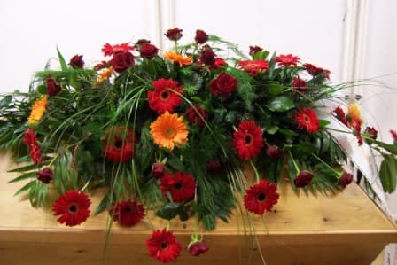 Sargschmuck – Beispiel 2