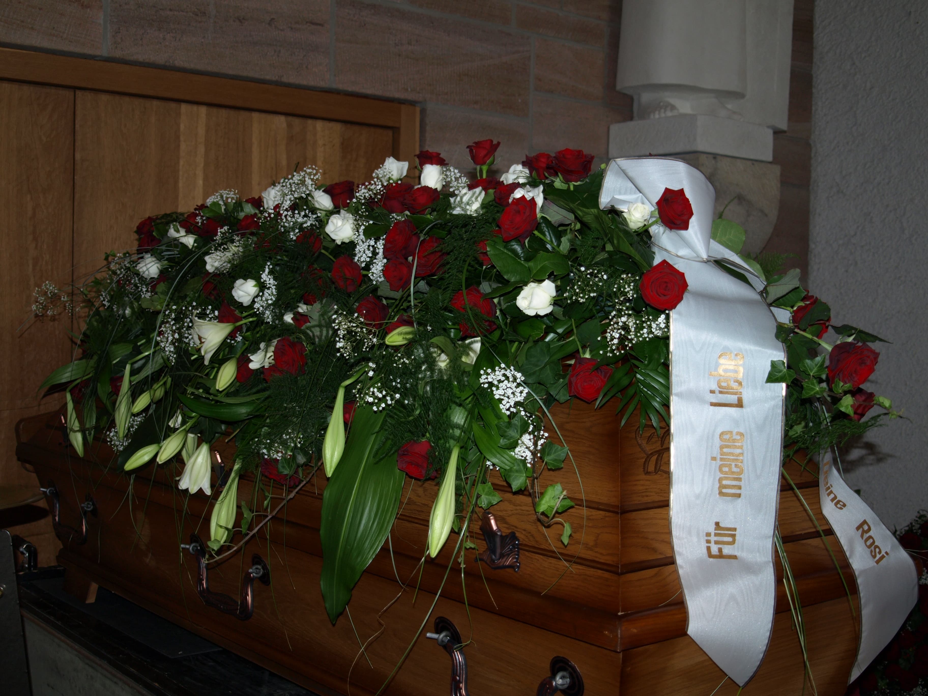 Sargschmuck – Beispiel 6